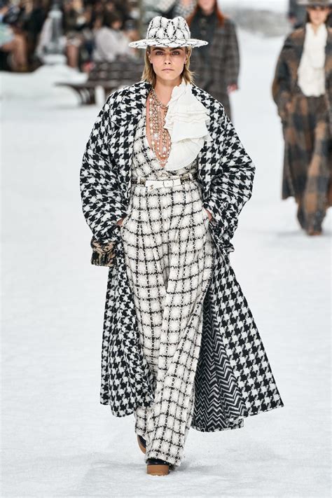 vestiti chanel autunno inverno 2019|Chanel trousers fashion.